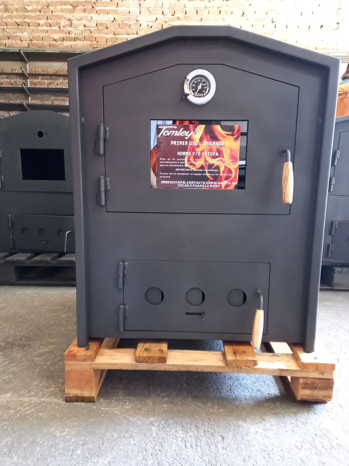 Horno a leña de mesada - TOMLEY ESTUFAS